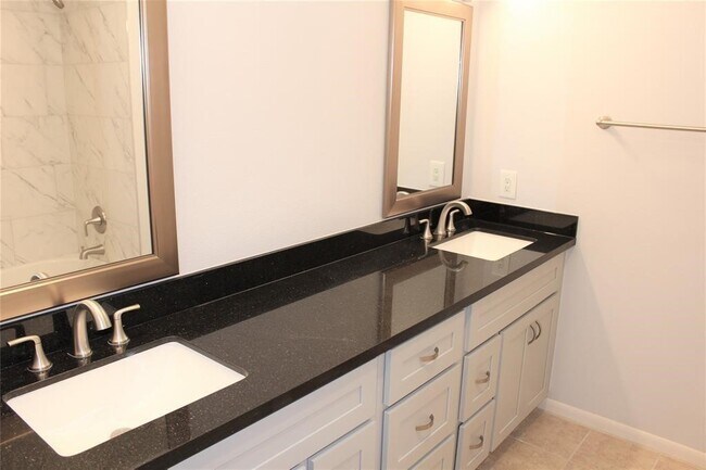 Building Photo - 12625 Memorial Dr