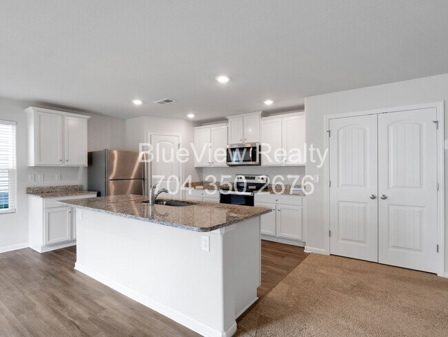 Building Photo - 9346 Creedmore Hills Dr