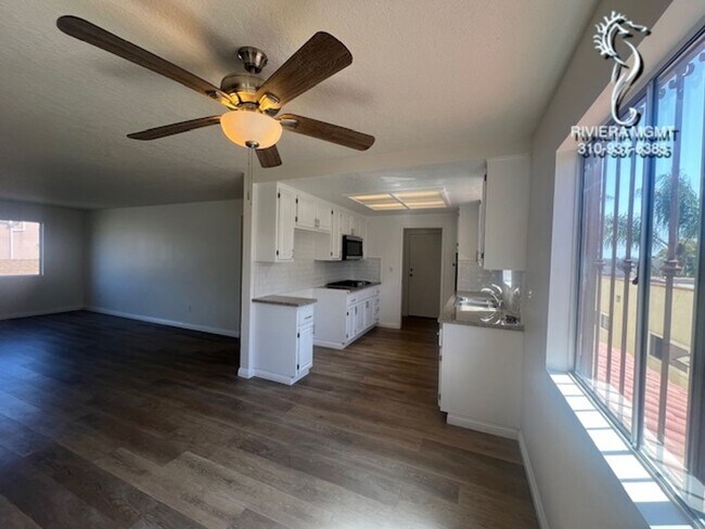 Building Photo - 2 BR 1 BA Condo in San Pedro