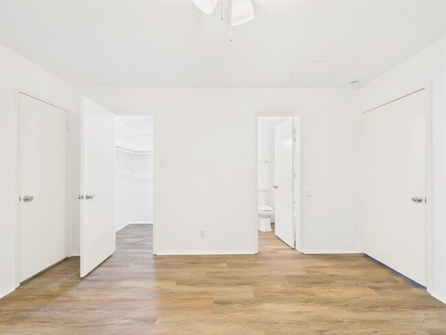 Building Photo - 1305 Hollow Creek Dr