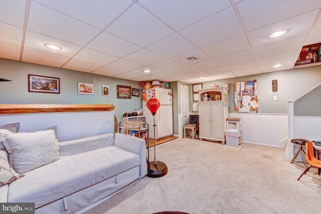 Building Photo - 994 Princeton Pl