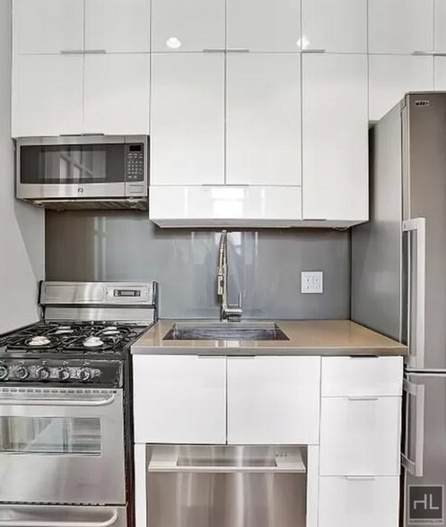 Building Photo - East 1st Street