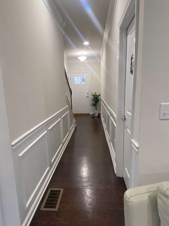 Building Photo - 14 Holly Trail