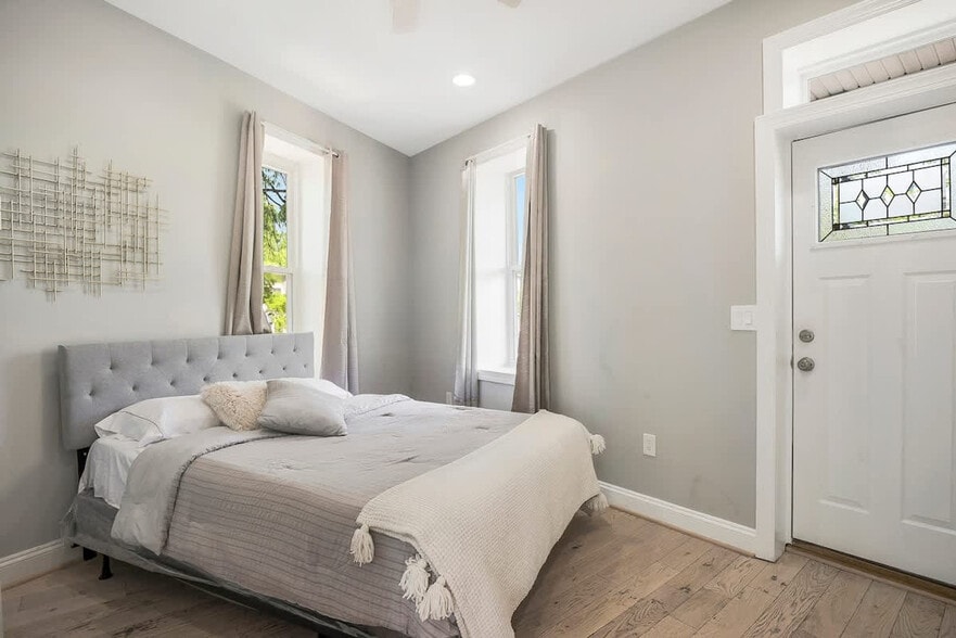 Building Photo - 45 Rhode Island Ave NE