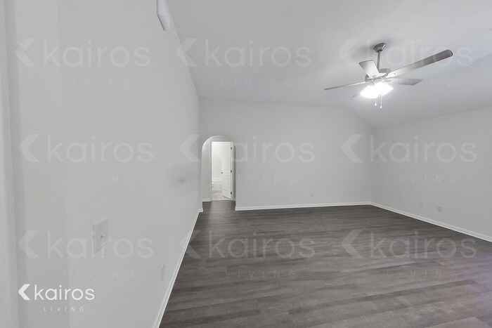 Building Photo - 325 Bent Tree Dr