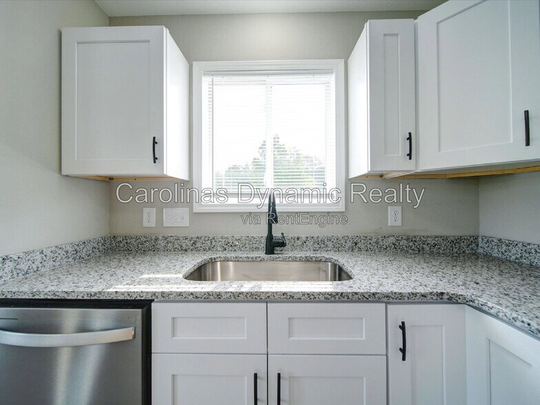 Building Photo - 3702 Cardinal Bluff Ln