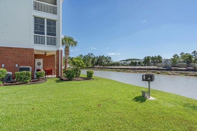 Building Photo - 4140 Hibiscus Dr