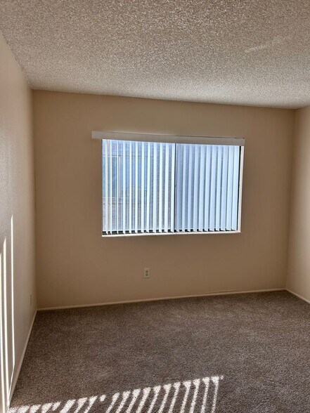 Building Photo - 6618 East Calle Alegria