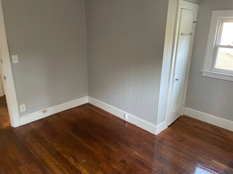 Building Photo - 600 Alden St