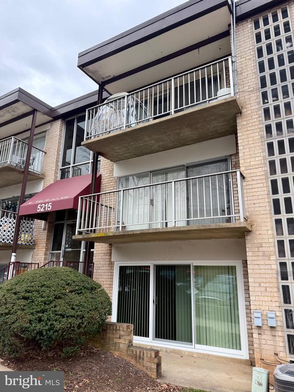 Building Photo - 5215 Newton St