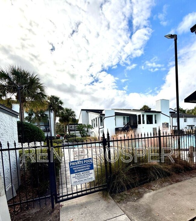 Building Photo - 4153 S Semoran Blvd