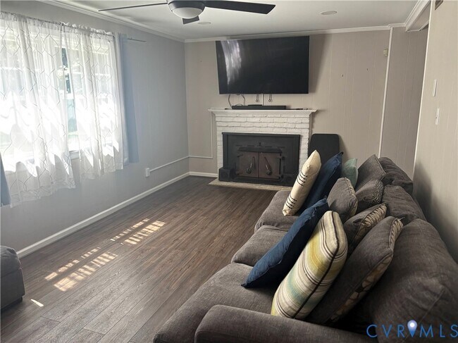 Building Photo - 1511 Charrington Dr