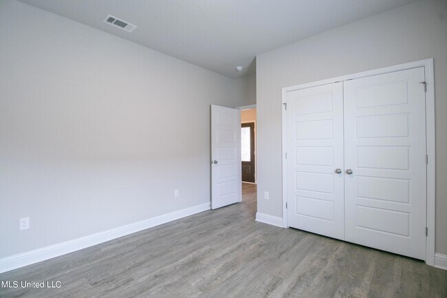 Building Photo - 5209 Fairbury Way