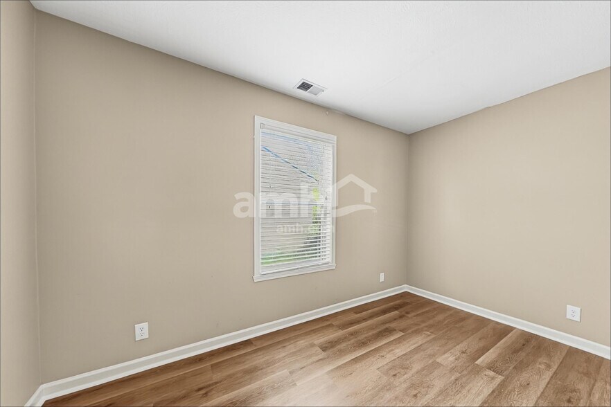 Building Photo - 11447 Drabble Ln