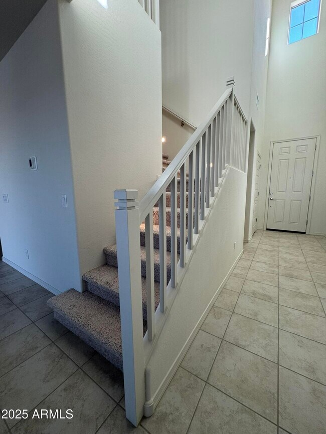 Building Photo - 17566 W San Juan Ave