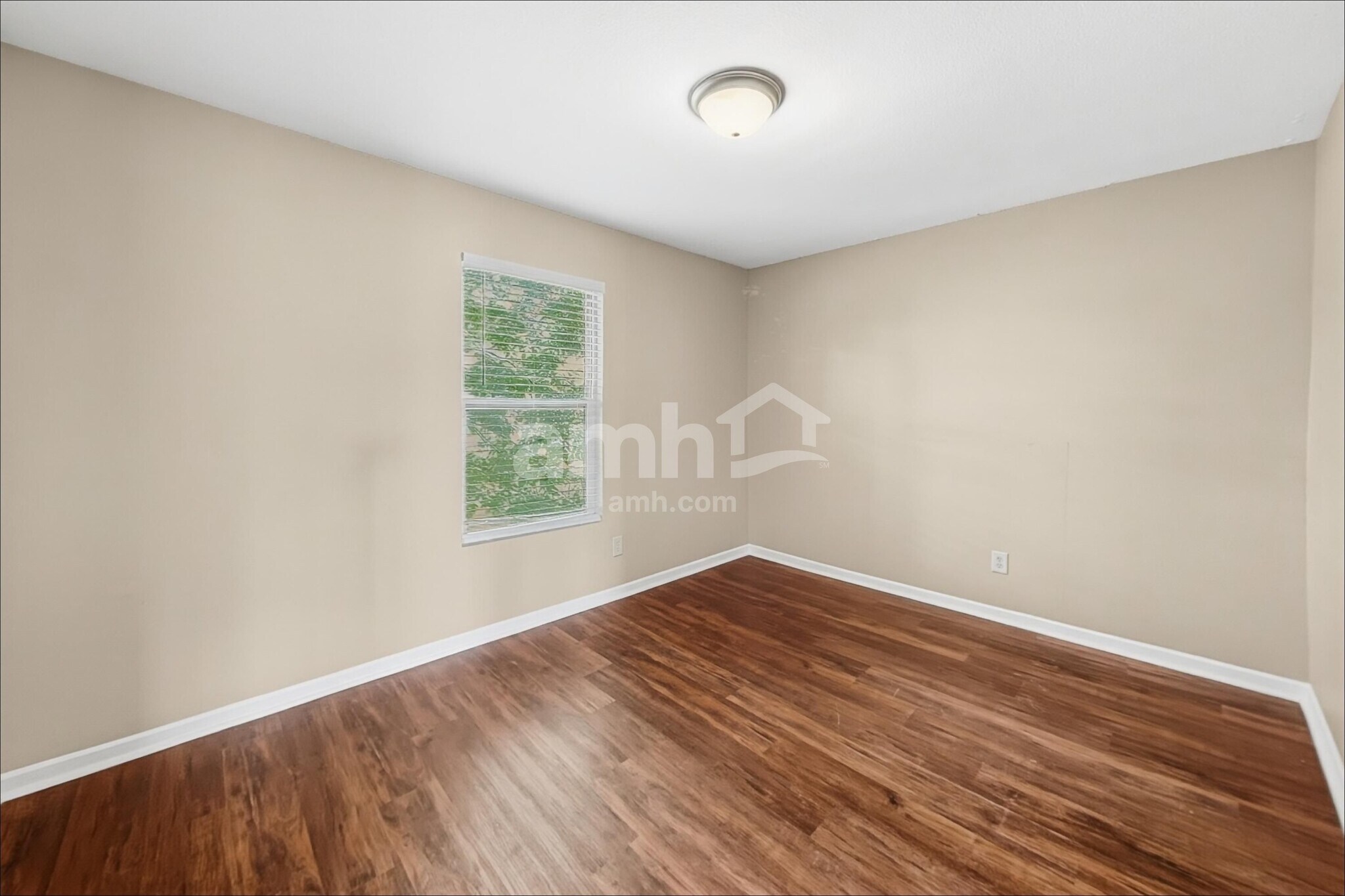 Building Photo - 2361 Blackthorn Dr
