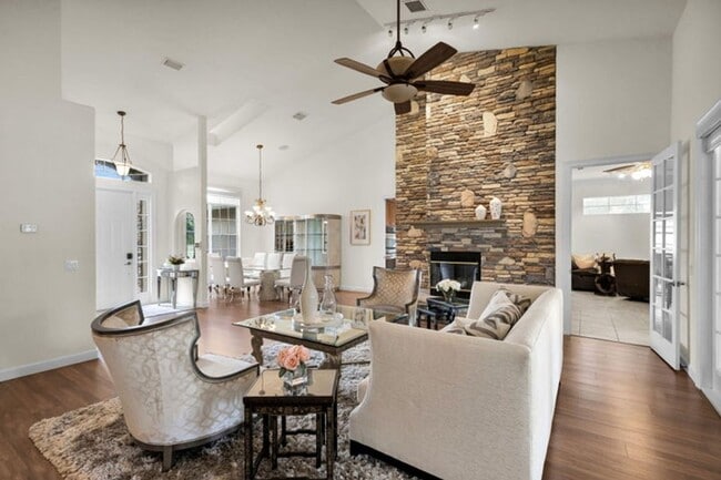 Building Photo - 4754 130th Ave N