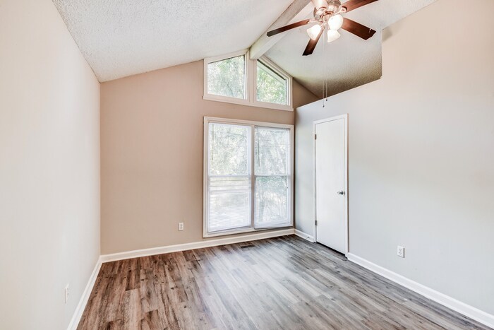 Building Photo - 2429 Wine Ridge Dr