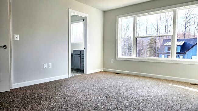 Building Photo - 3223 Horizon Rd