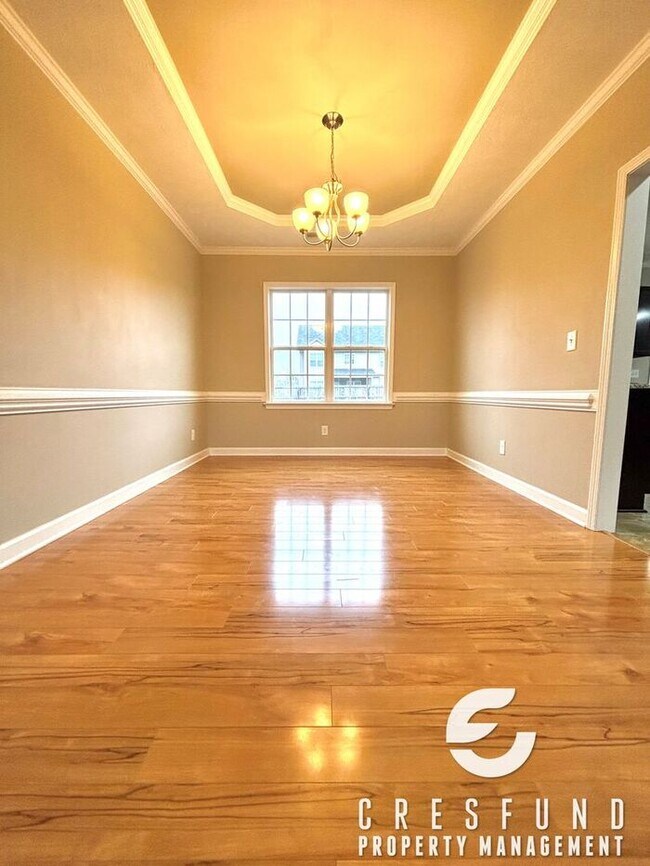 Building Photo - 15-20 Minutes from Fort Bragg and Cape Fear Valley! 4 Bed, 2.5 Bath AVAILABLE FOR MOVE IN NOW!