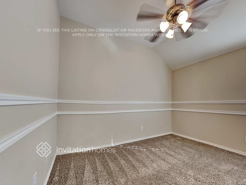 Building Photo - 10645 Devinstone Dr