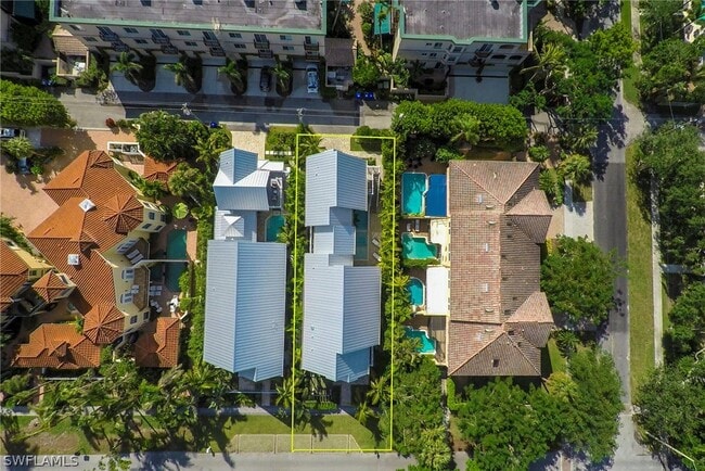 Building Photo - 434 3rd Ave S