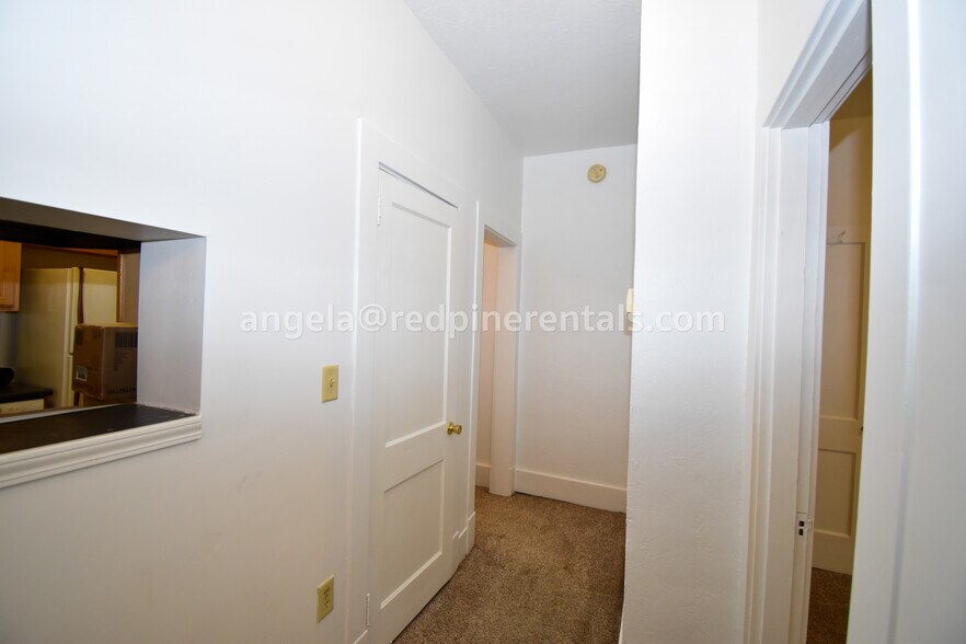 Building Photo - 1832 Crafton Blvd