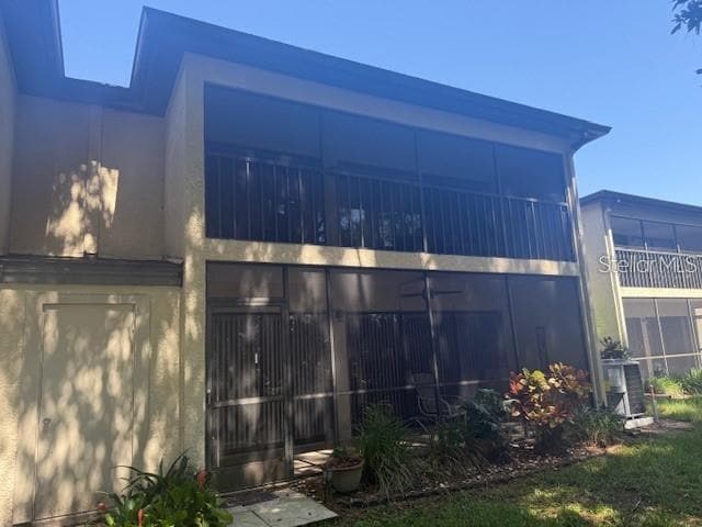 Building Photo - 6120 Country Club Way