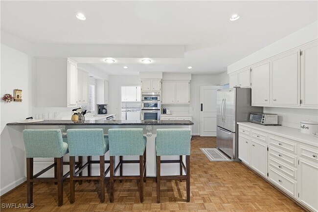 Building Photo - 2700 Lantern Ln