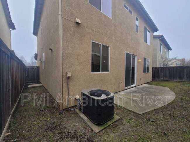 Building Photo - 8143 Crystal Walk Cir