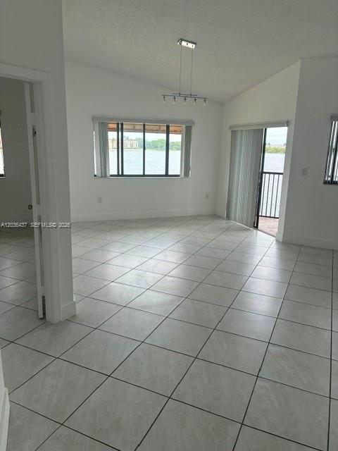 Building Photo - 15545 Miami Lakeway N