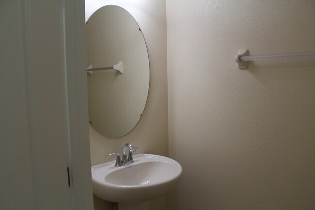 Building Photo - Spacious 3BR Lake Nona Townhome Near Medical City | 2,319 Sq Ft | 2-Car Garage