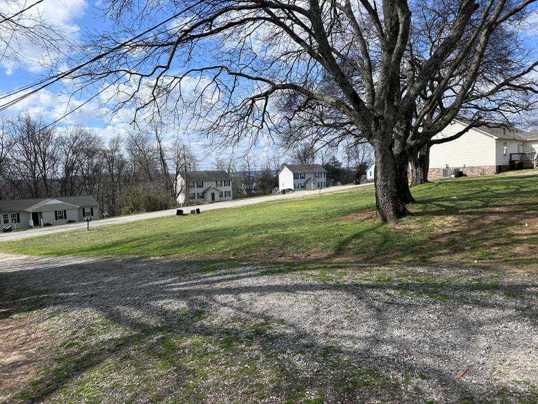 Building Photo - 1524 Richmond Rd