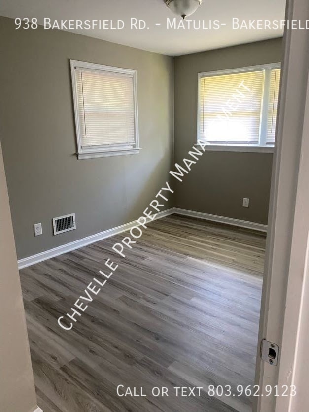 Building Photo - 938 Bakersfield Rd