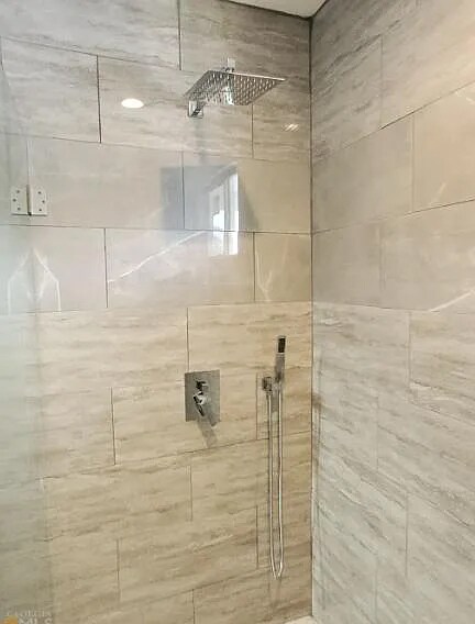 Building Photo - 988 Desoto St NW