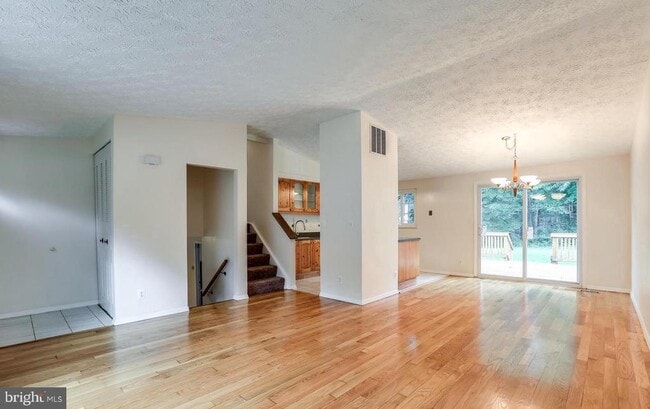 Building Photo - 2320 Ironwood Dr