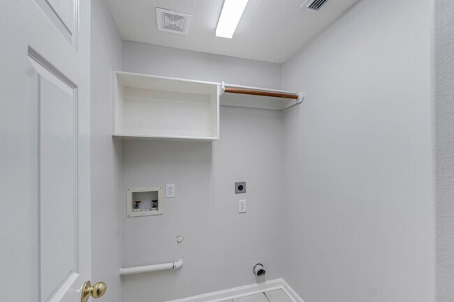 Building Photo - 22 English Lavender Pl
