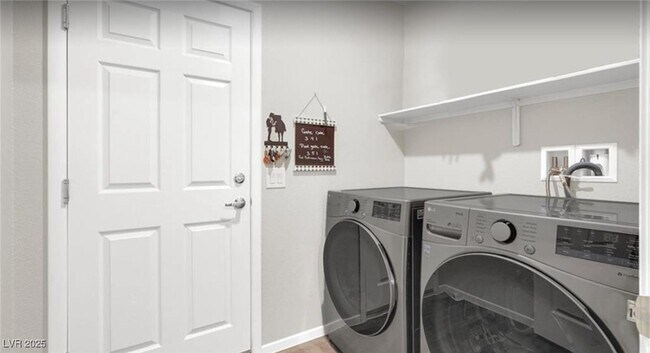 Building Photo - 4625 Ridgeley Ave