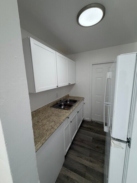 Building Photo - 3033 2nd St