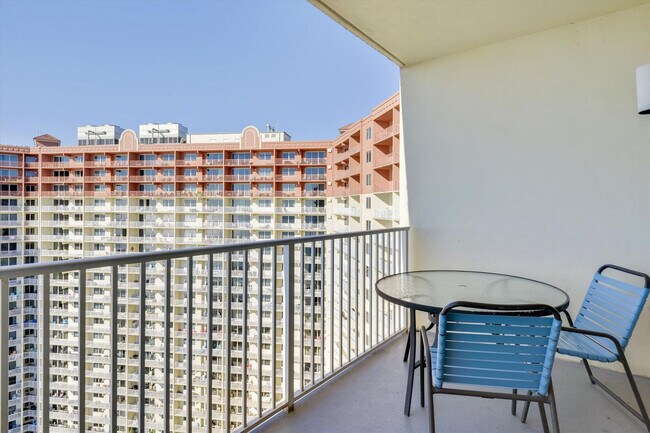 Building Photo - 104 Gulfside Ct