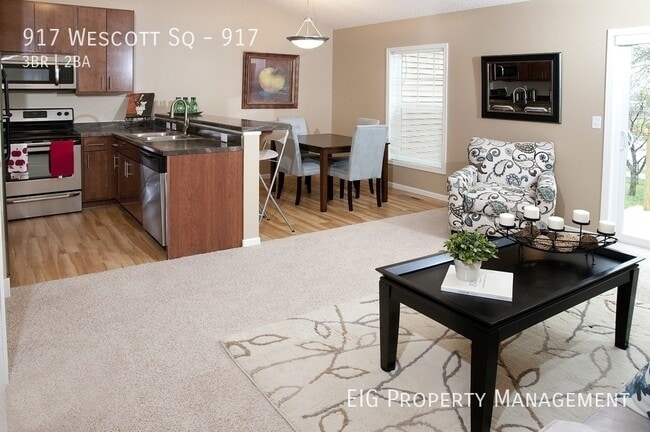 Building Photo - 917 Wescott Square