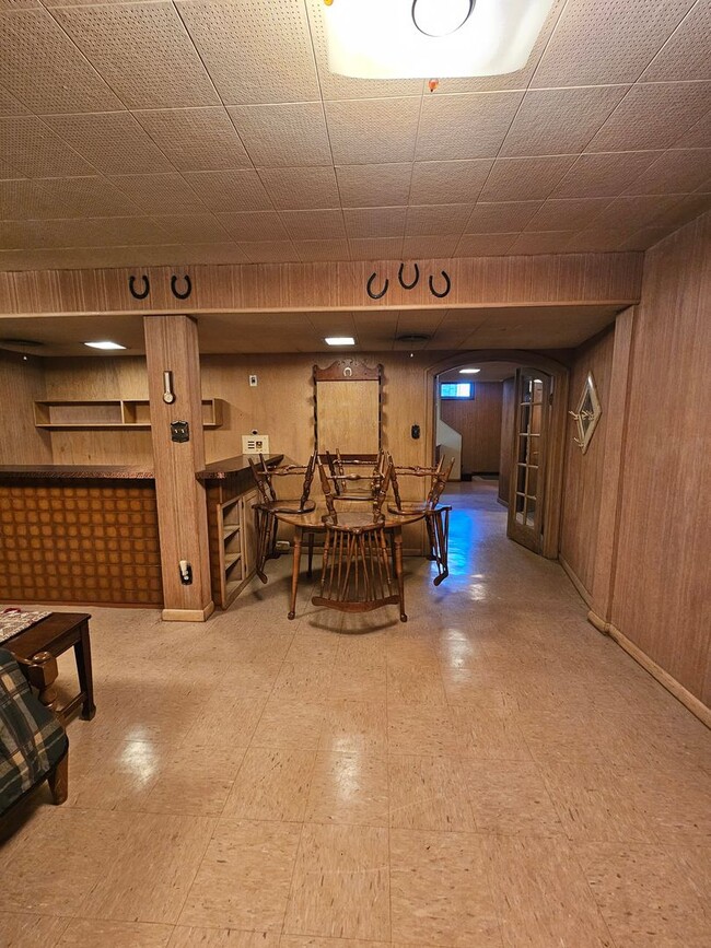 Building Photo - 4 BED | 2.5 BATH | DOUBLE GARAGE | WEST RAPID | FURNISHED