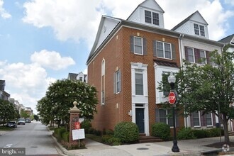 Building Photo - 324 Scott St