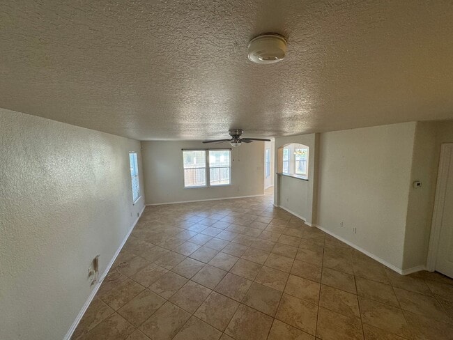 Building Photo - CUTE 2-STORY NESTLED ON A CUL-DE-SAC FEATURING AN ISLAND KITCHEN WITH STOVE/RANGE, DISHWASHER, MI...