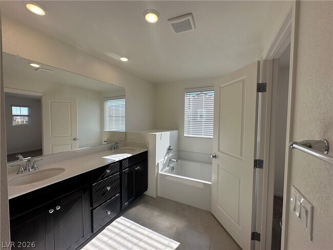 Building Photo - 3633 Torres Novas Ln