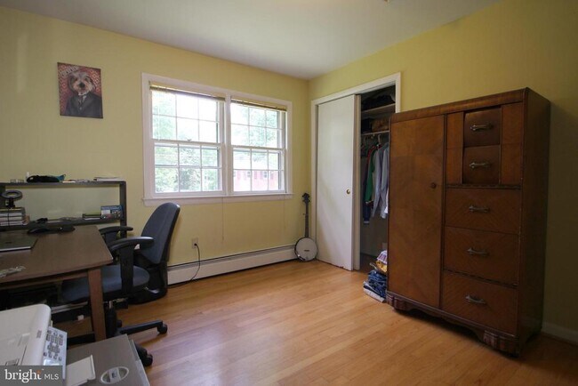 Building Photo - 304 Timber Ln