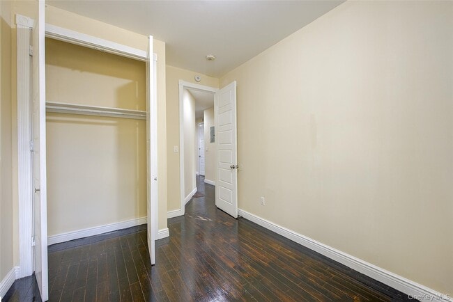 Building Photo - 346 Montauk Ave.