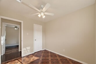 Building Photo - 12006 New Brunswick Dr