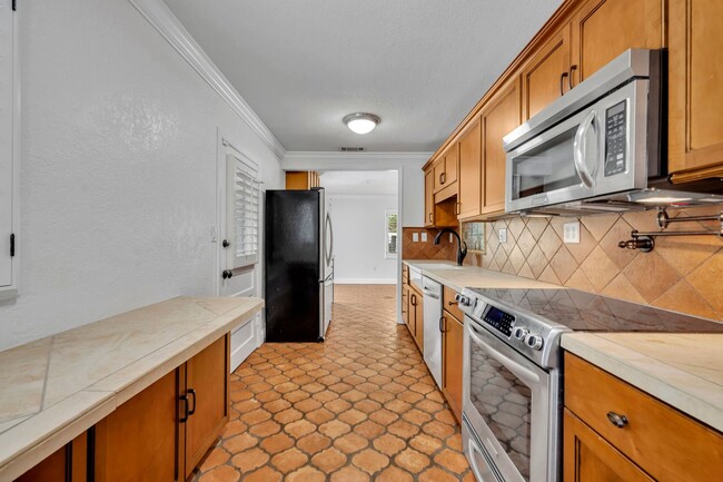 Building Photo - Winter Park Charmer