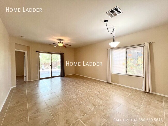 Building Photo - 2523 N Pecos Dr